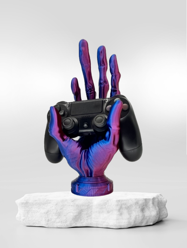 Alien Hand 6